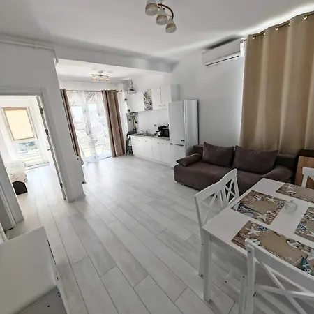 Luca Apartment Navodari
